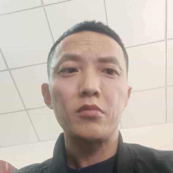 40岁岁四川单身帅哥 - 西藏吉缘网